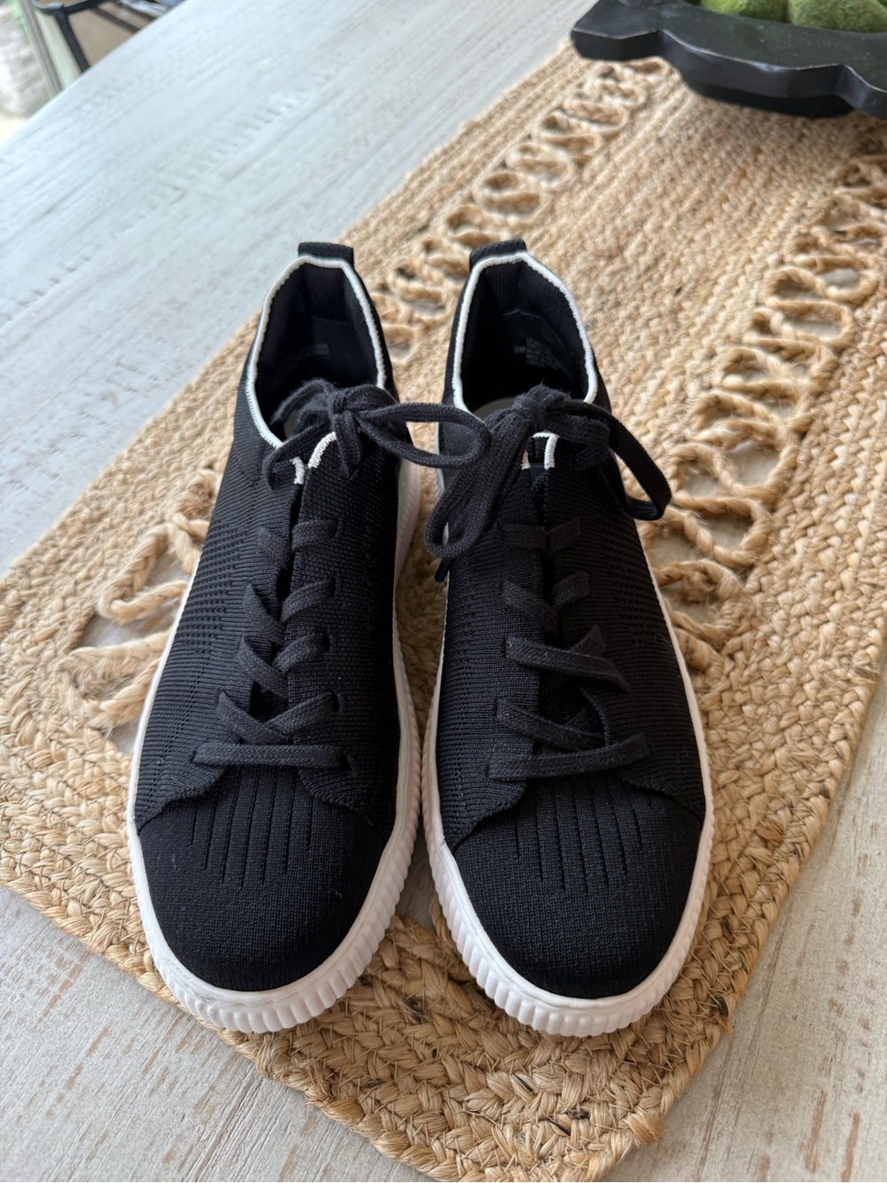 Brand New! Sofft Black Knit Lace-Up Sneakers with White Trim - Picture 2 of 5